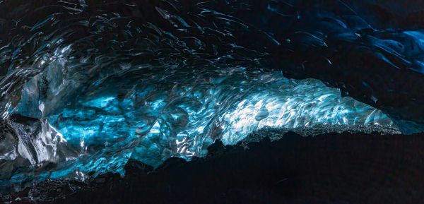 Jökulsárlón Ice cave 1