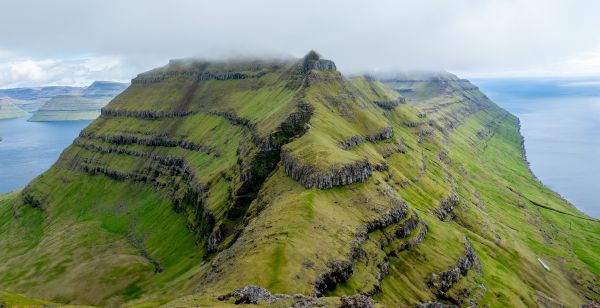 Leirvik Mountains