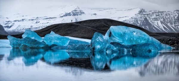 Jökulsárlón Reflections